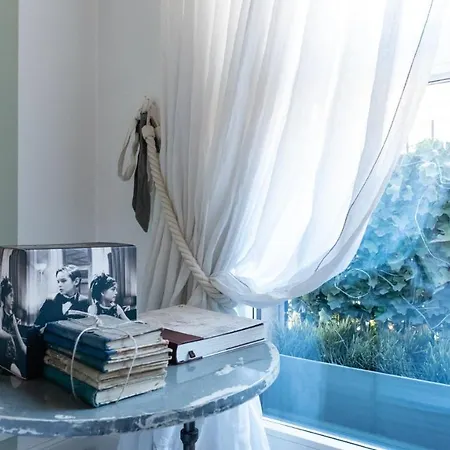 Plum Guide - Spoons Apartment *